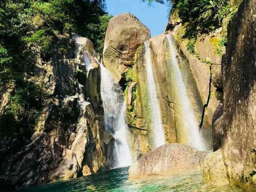 雨卜民族风情旅游度假村