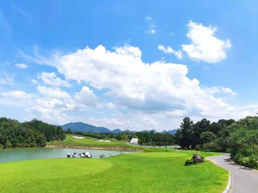 山城水都阳光湖农旅公园